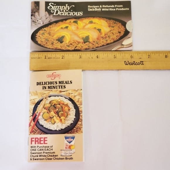 Vtg lot 2 small advertising cookbooks Uncle Ben's & Swanson - Picture 3 of 8